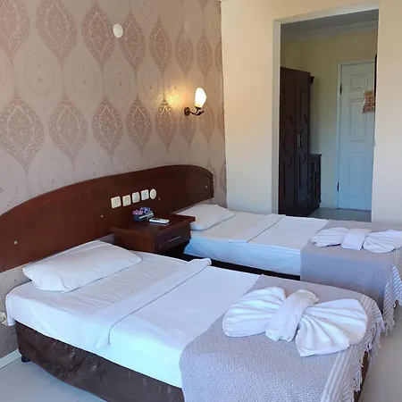 Hotel Grand Cinar